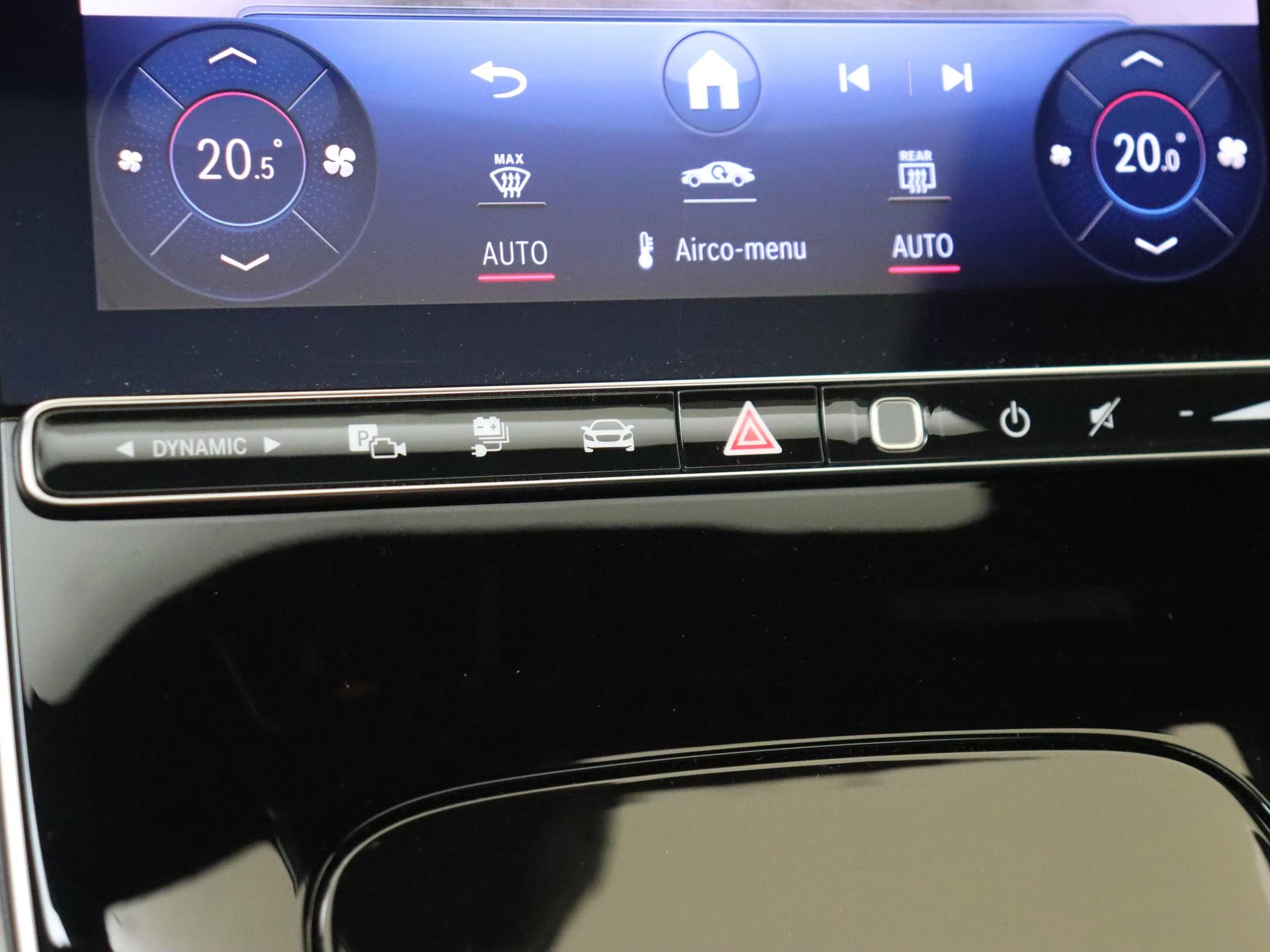Mercedes-Benz-C-Klasse-image-19
