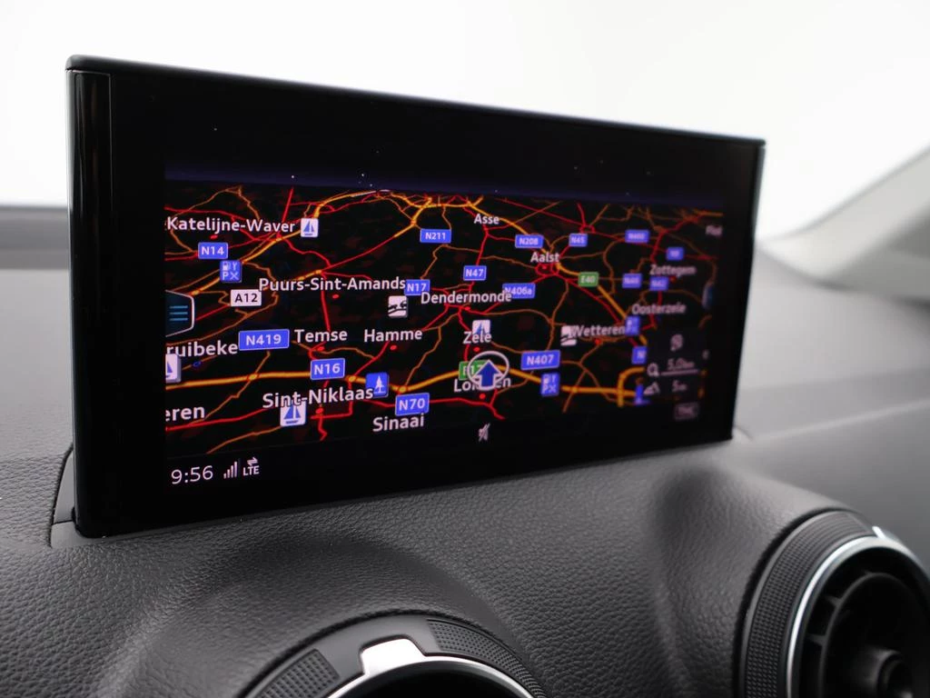 Audi Q2 Audi Q2 S line 30TFSI 110PK *VIRTUAL COCKPIT*TREKHAAK*CRUISE*PDC*NAVI*...*