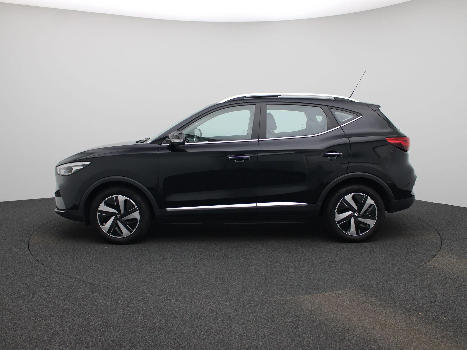 MG ZS EV Long Range Luxury 70 kWh