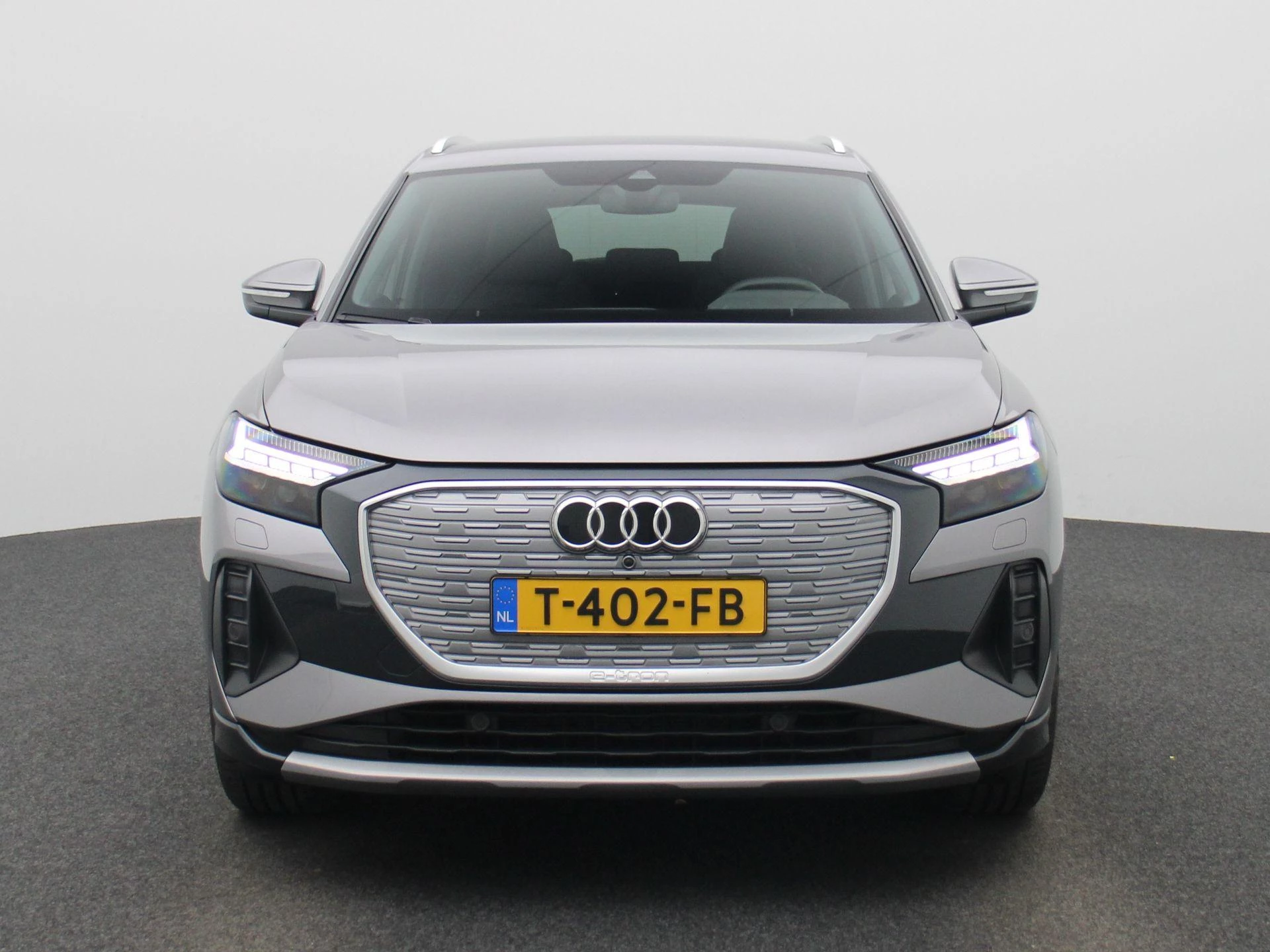 Audi-Q4 e-tron-image-1