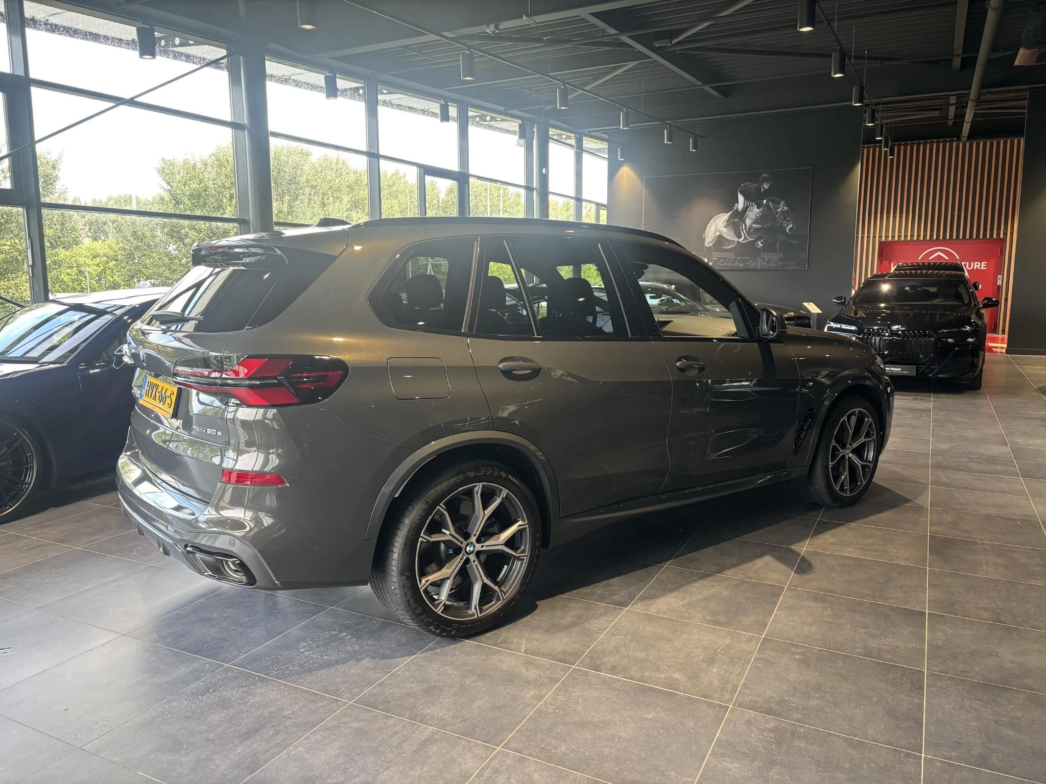 BMW-X5-image-4