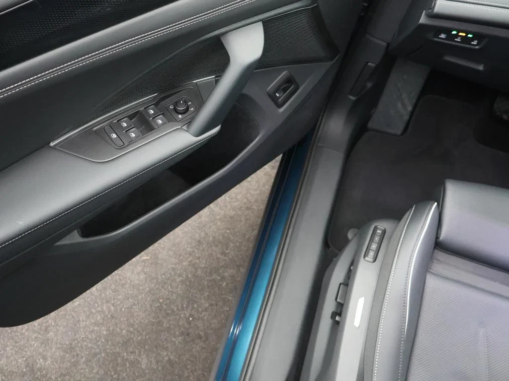 Volkswagen-Tiguan-image-14