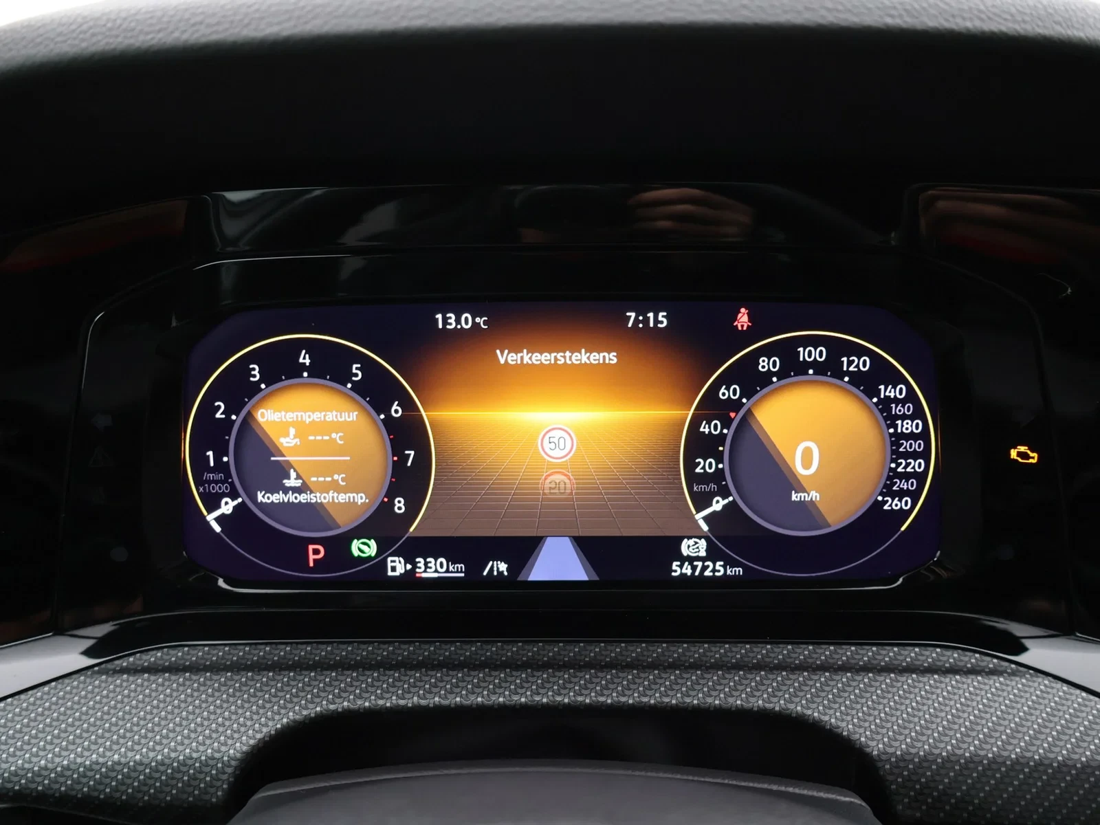 Volkswagen Golf VIII SW Golf Variant R-Line Business Premium 1.5eTSI 150PK *AUTOMAAT*SPORTZETELS*ALCANTARA*CAMERA*PDC*ACC*AP