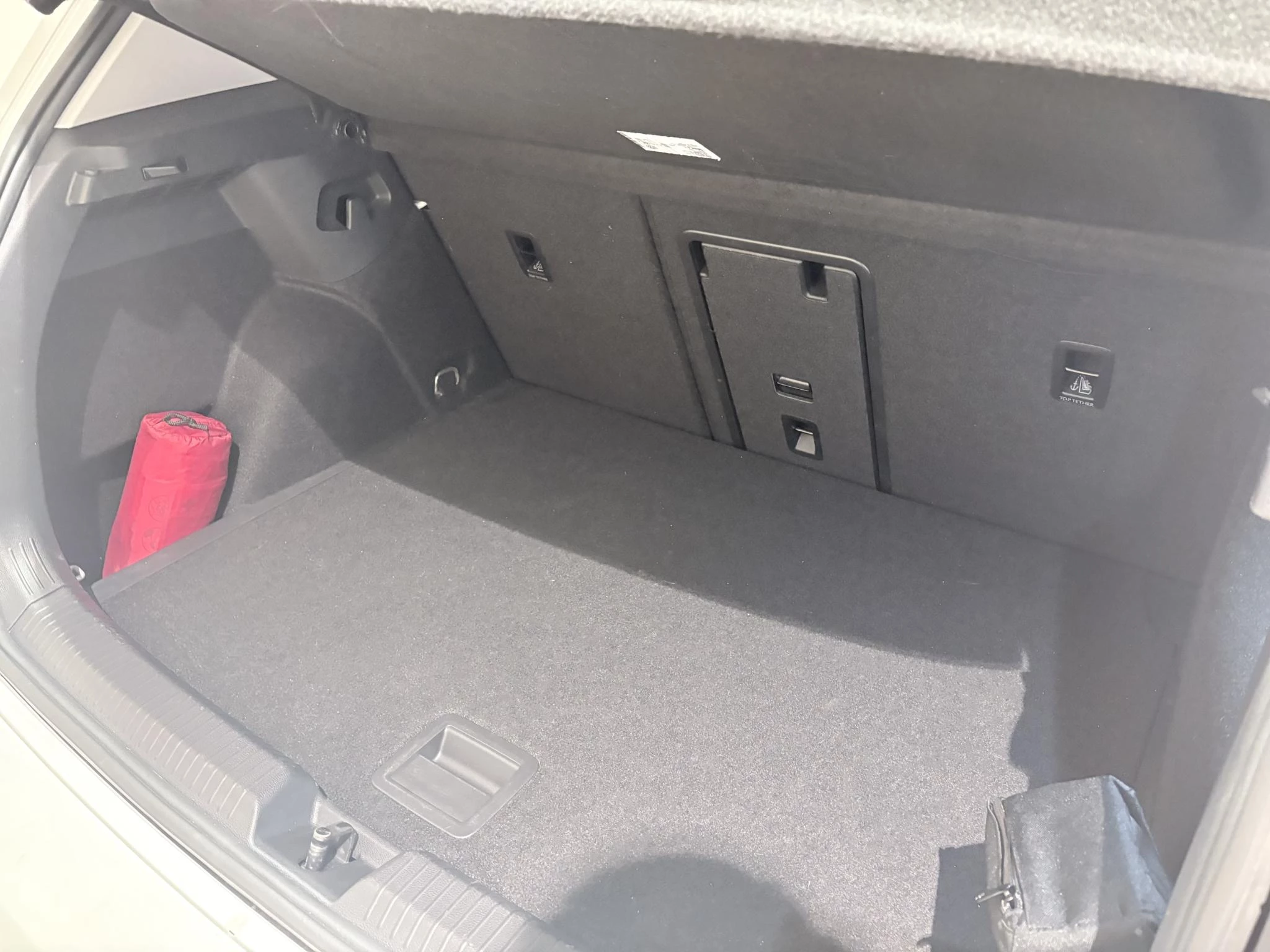 Volkswagen-Golf-image-4