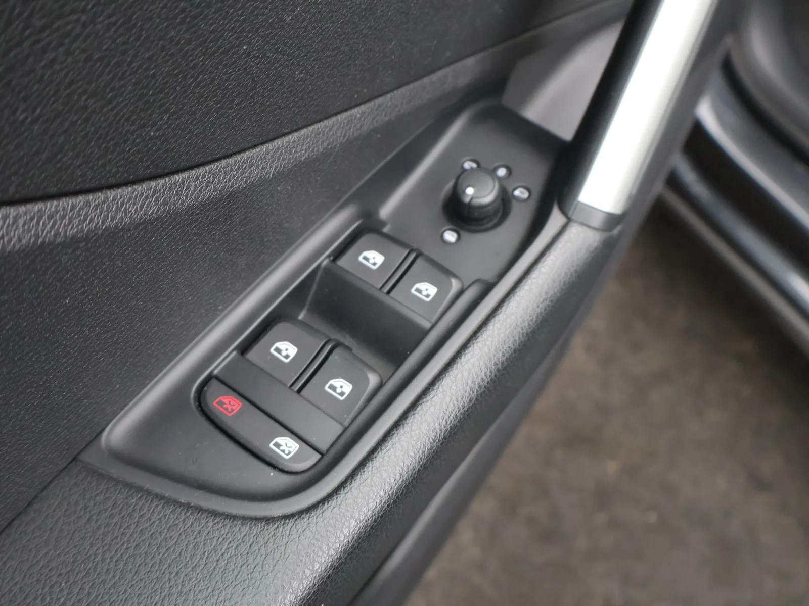 Audi Q2 Audi Q2 Attraction 30TFSI 110PK *TREKHAAK*VIRTUAL COCKPIT*NAVI*PDC ACHTER*CRUISE*...*