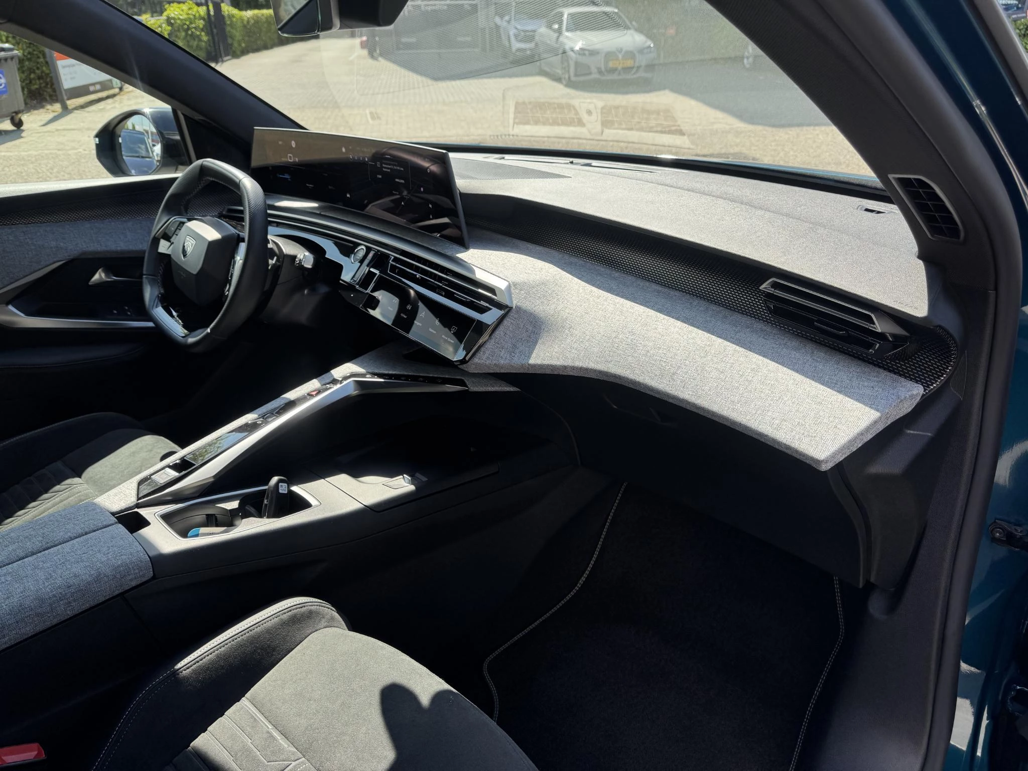 Peugeot-e-3008-image-16
