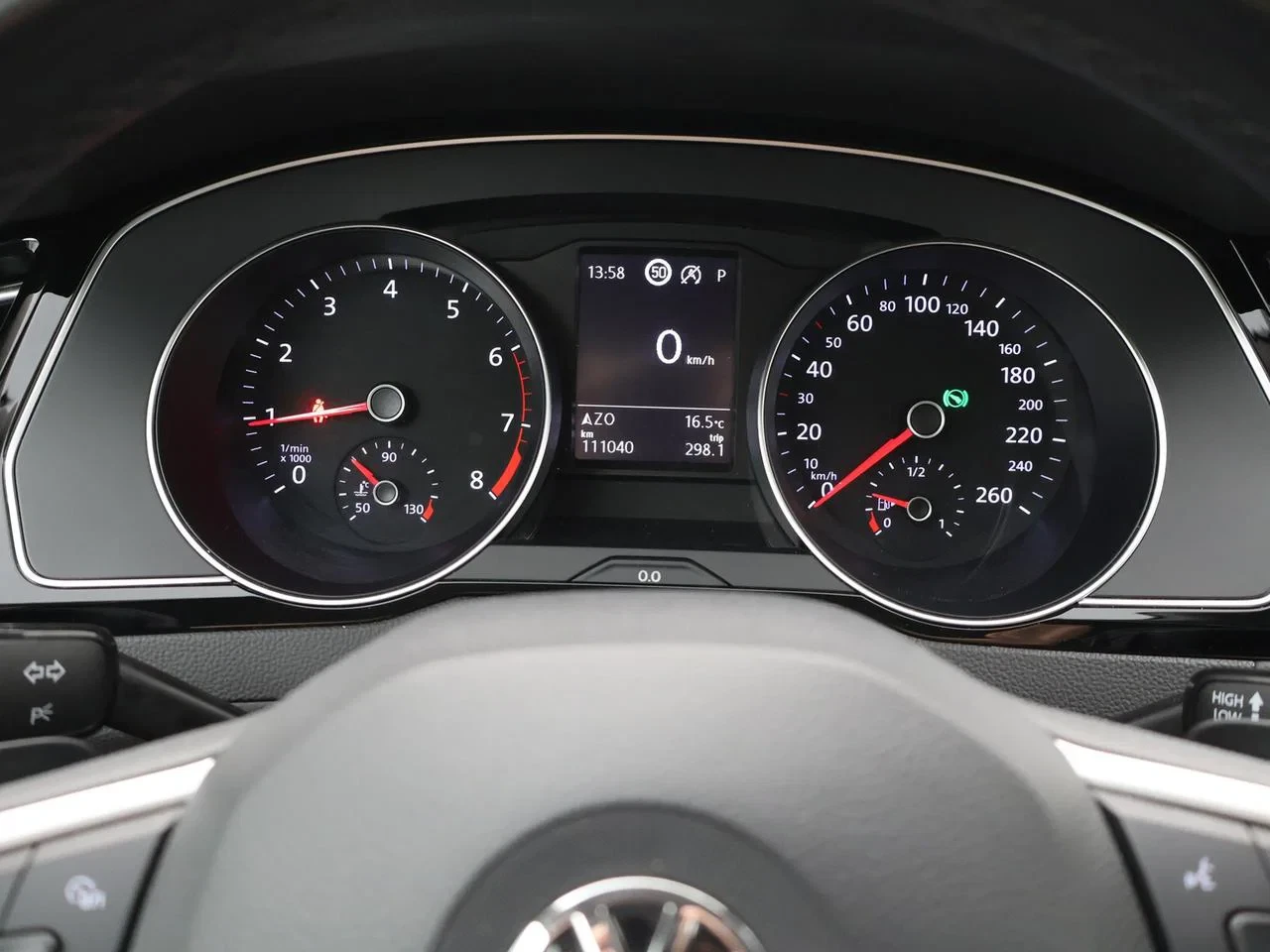 Volkswagen-Passat-image-13
