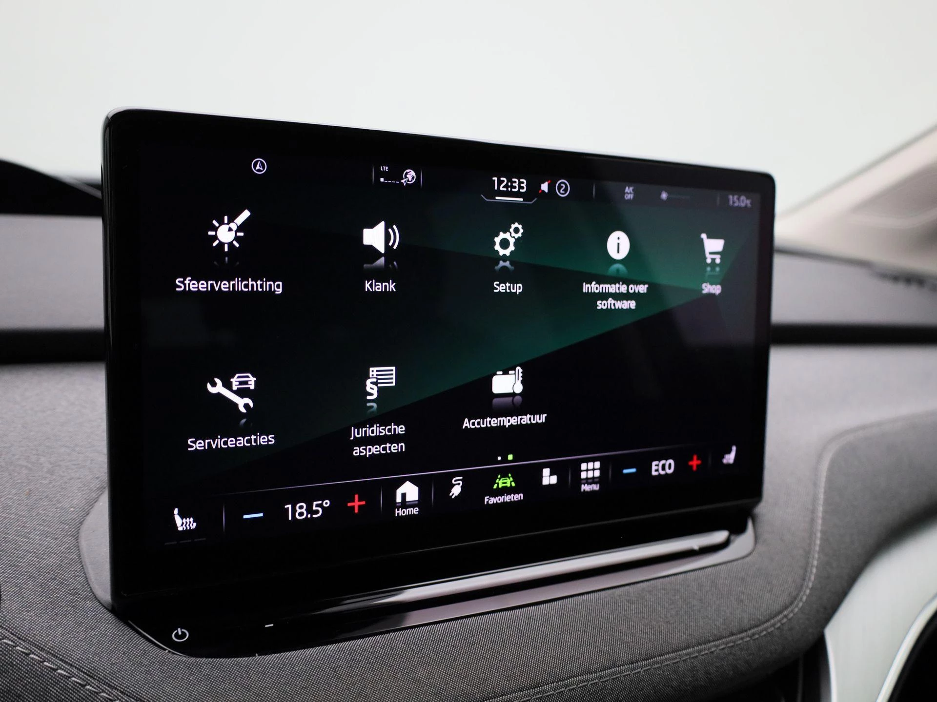 Škoda-Enyaq iV-image-15