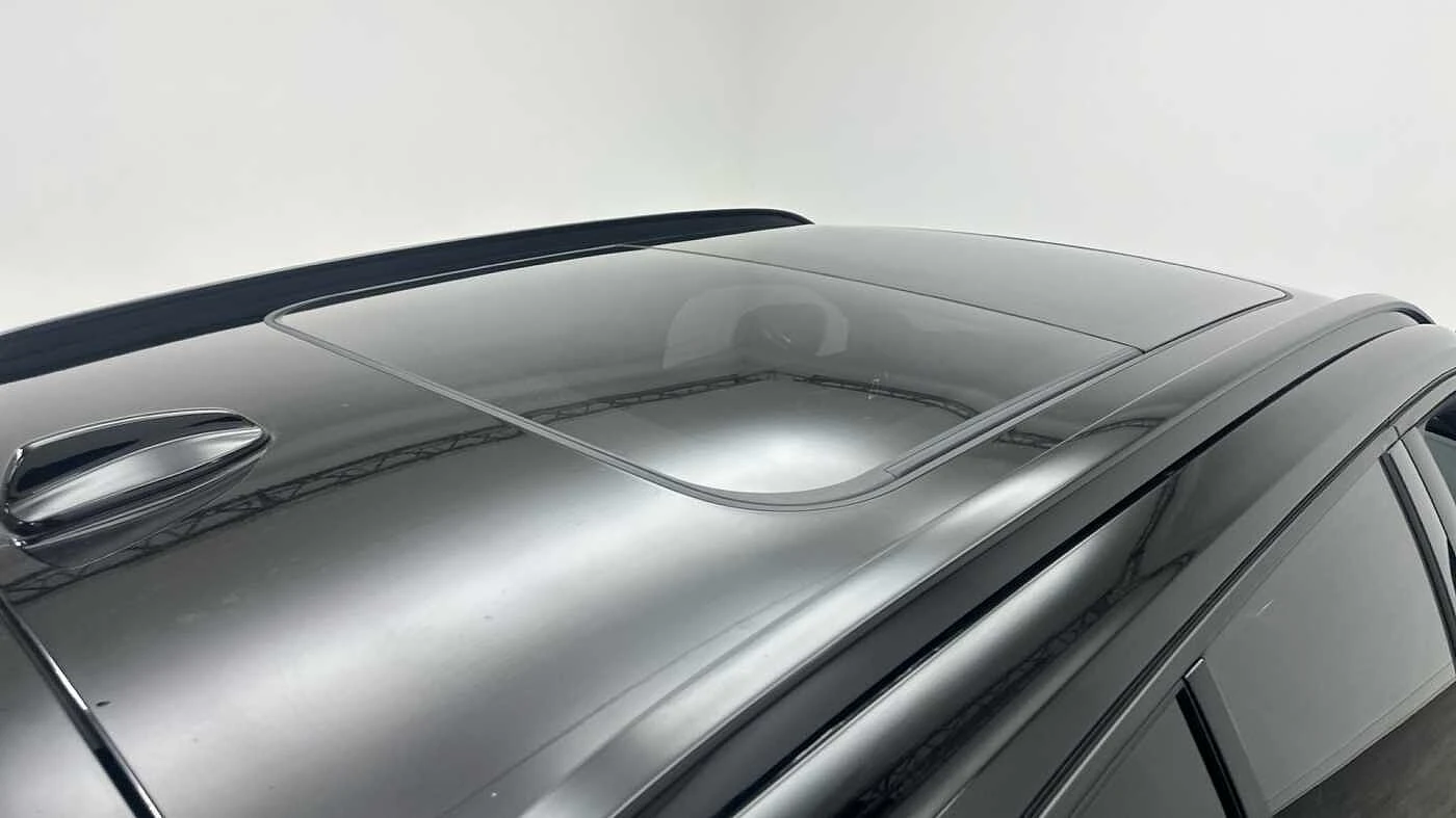 Volvo-EX40-image-19