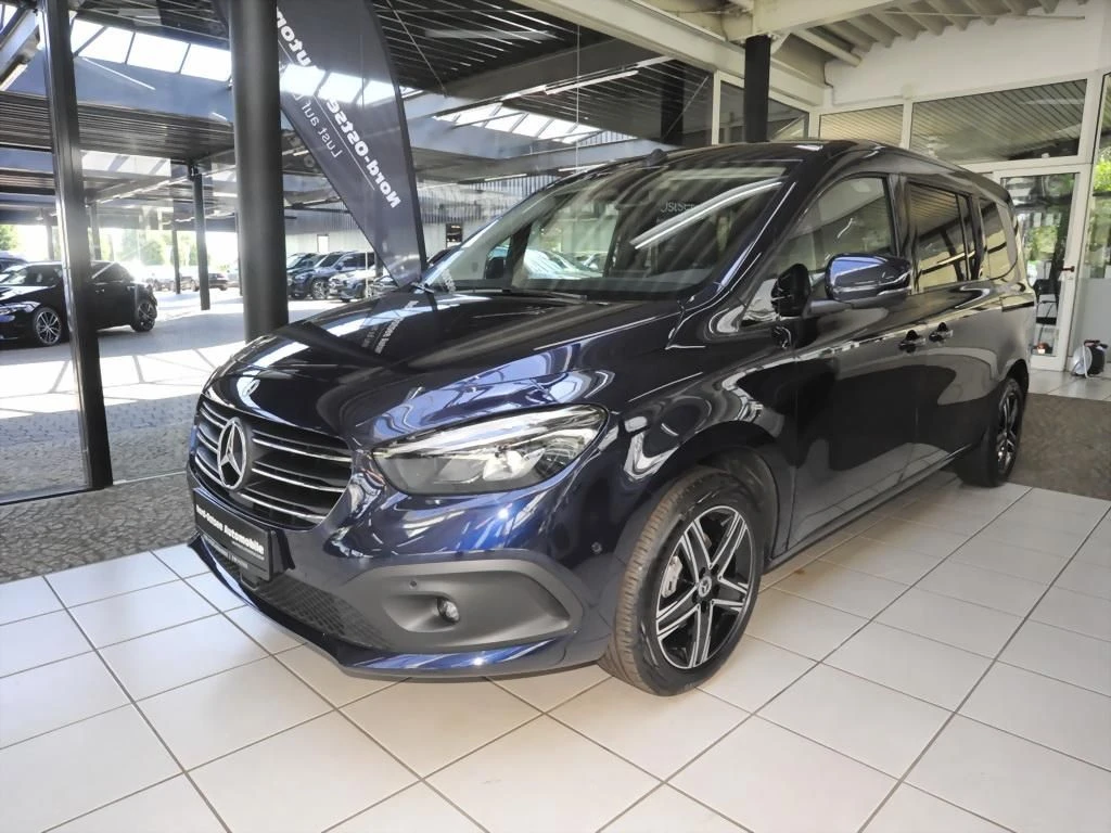 Mercedes-Benz-T-Klasse 180-image-4