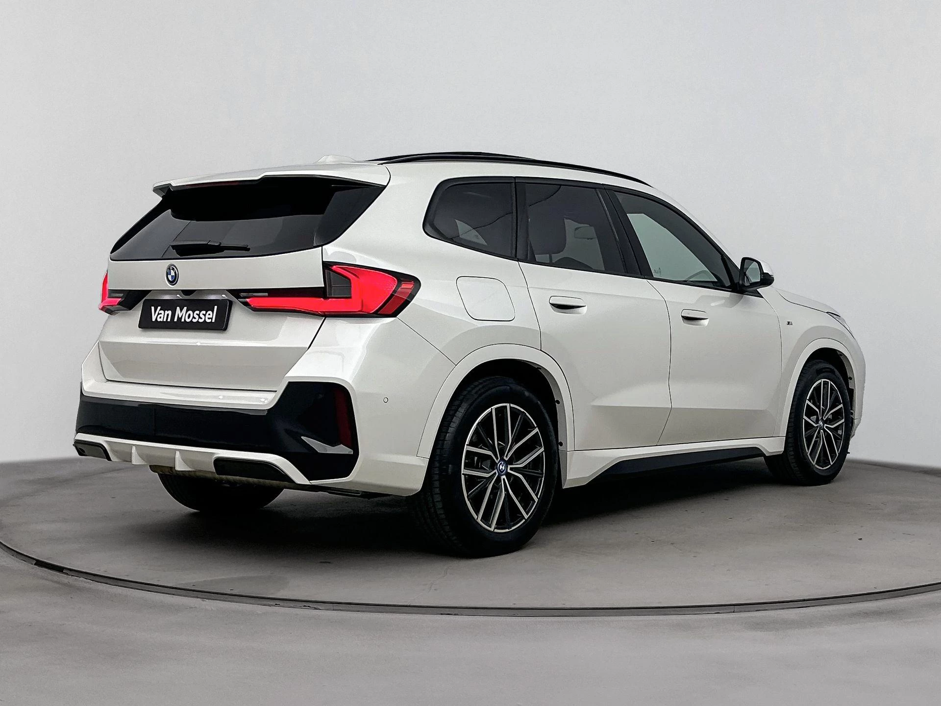 BMW-X1-image-3