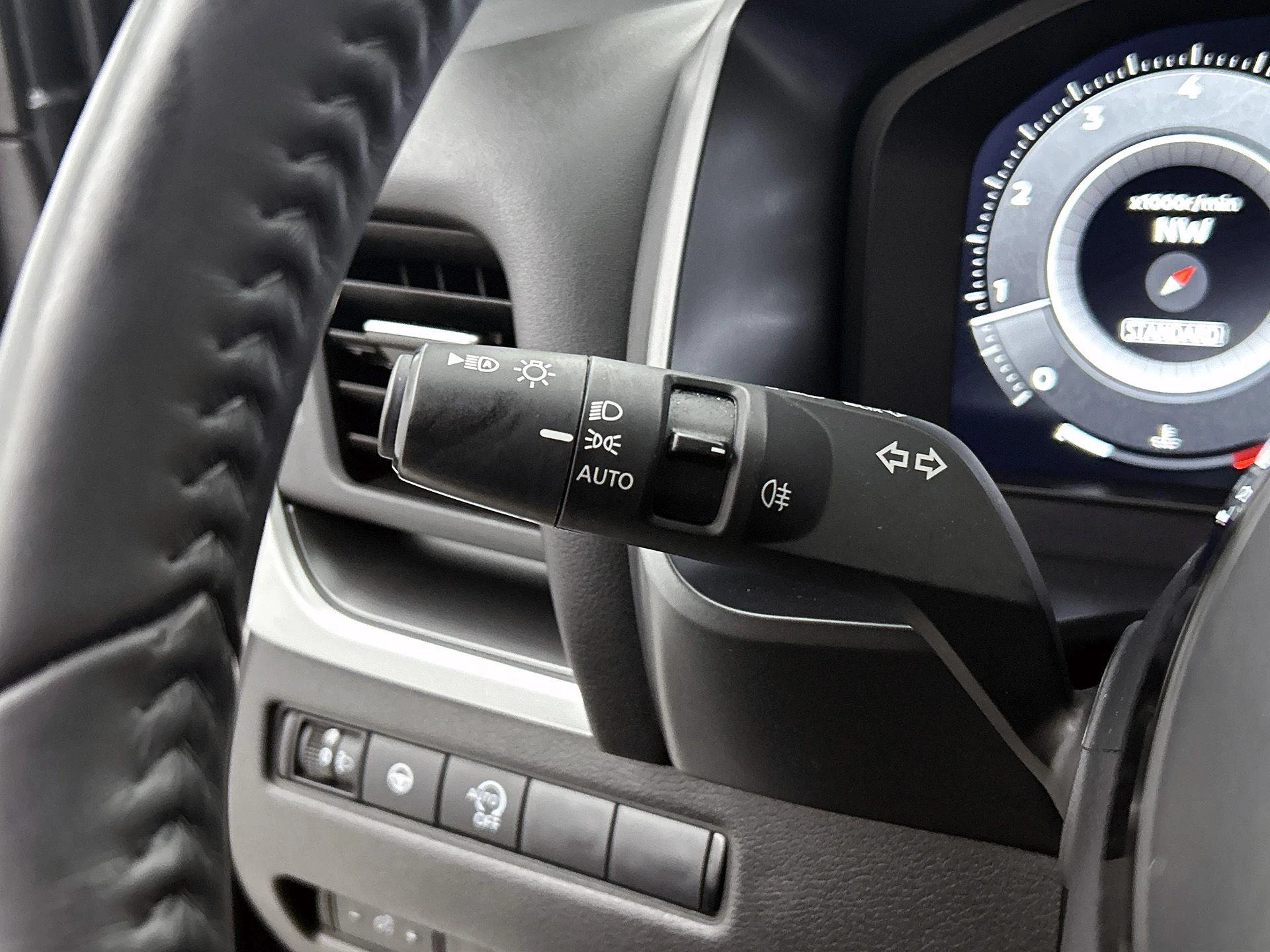 Nissan-QASHQAI-image-11