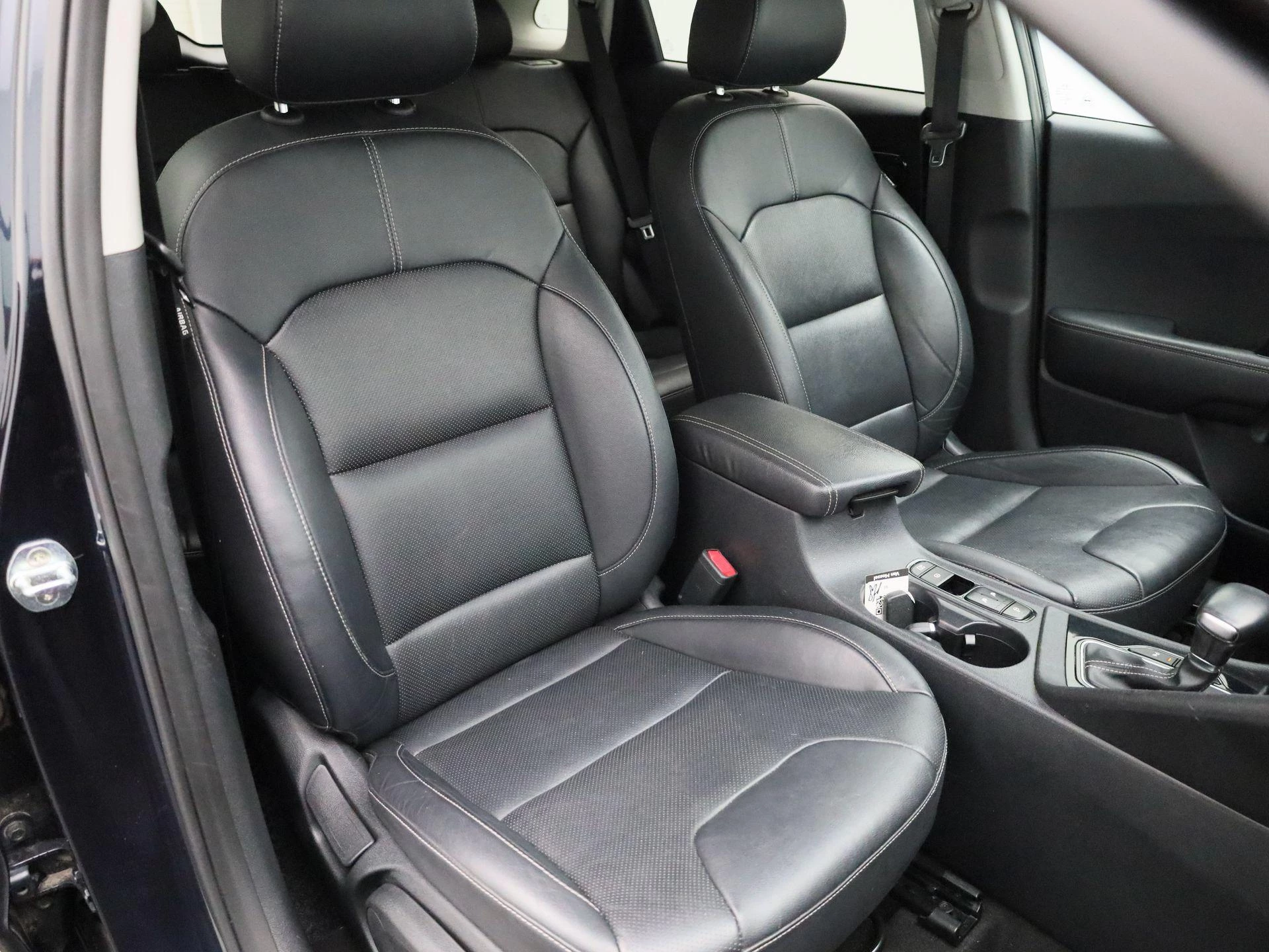 Kia-Niro-image-34