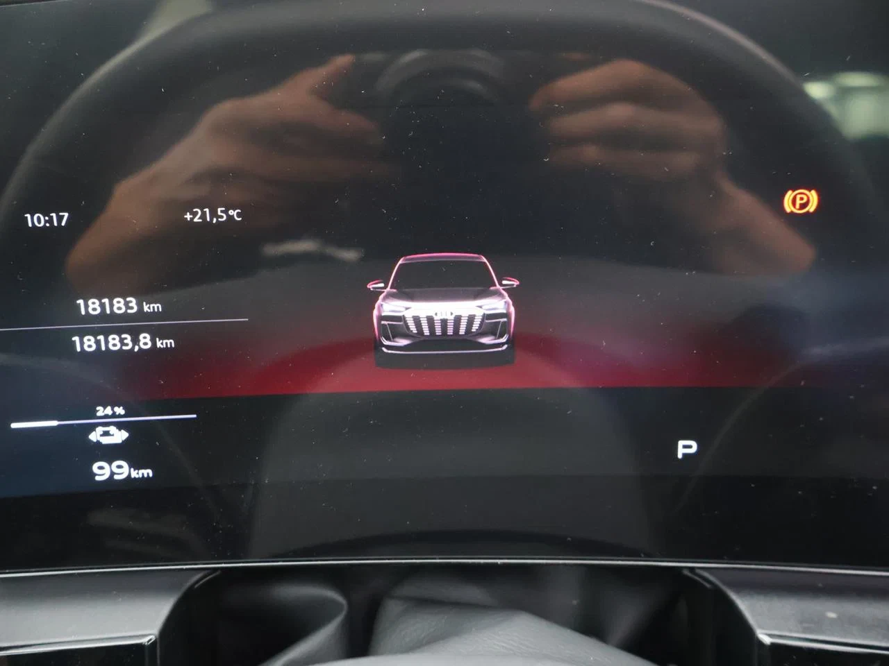 Audi Q6 e-tron Q6 e-Tron 100 kWh 50 Performance Advanced *AUTOMAAT*PANODAK*TREKHAAK*LEDER*CAMERA*NAVI*APP-CONNECT*...*
