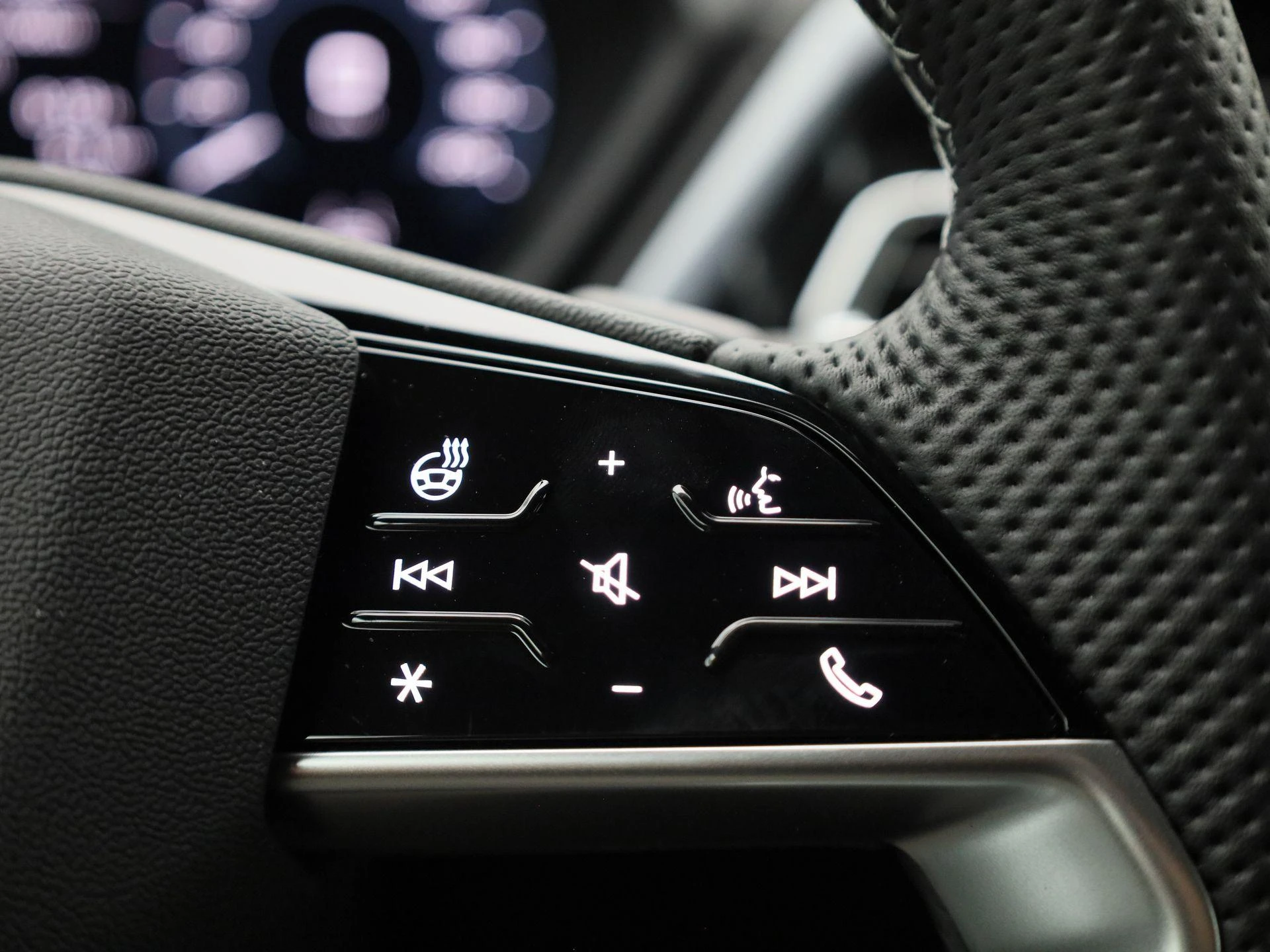 Audi-Q4 e-tron-image-27