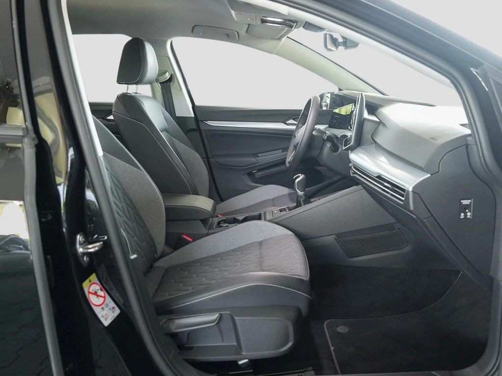 Volkswagen-Golf-image-6
