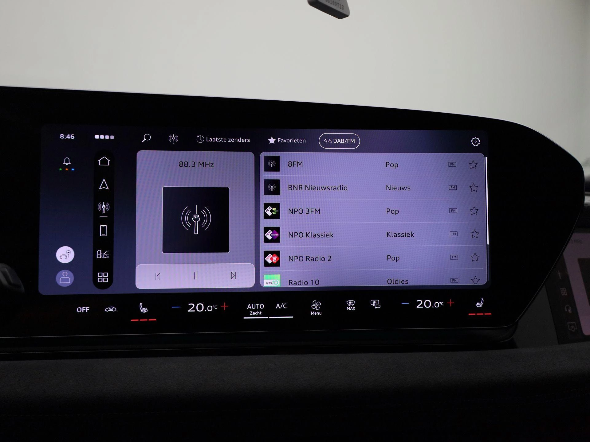 Audi-A6 Avant e-tron-image-25