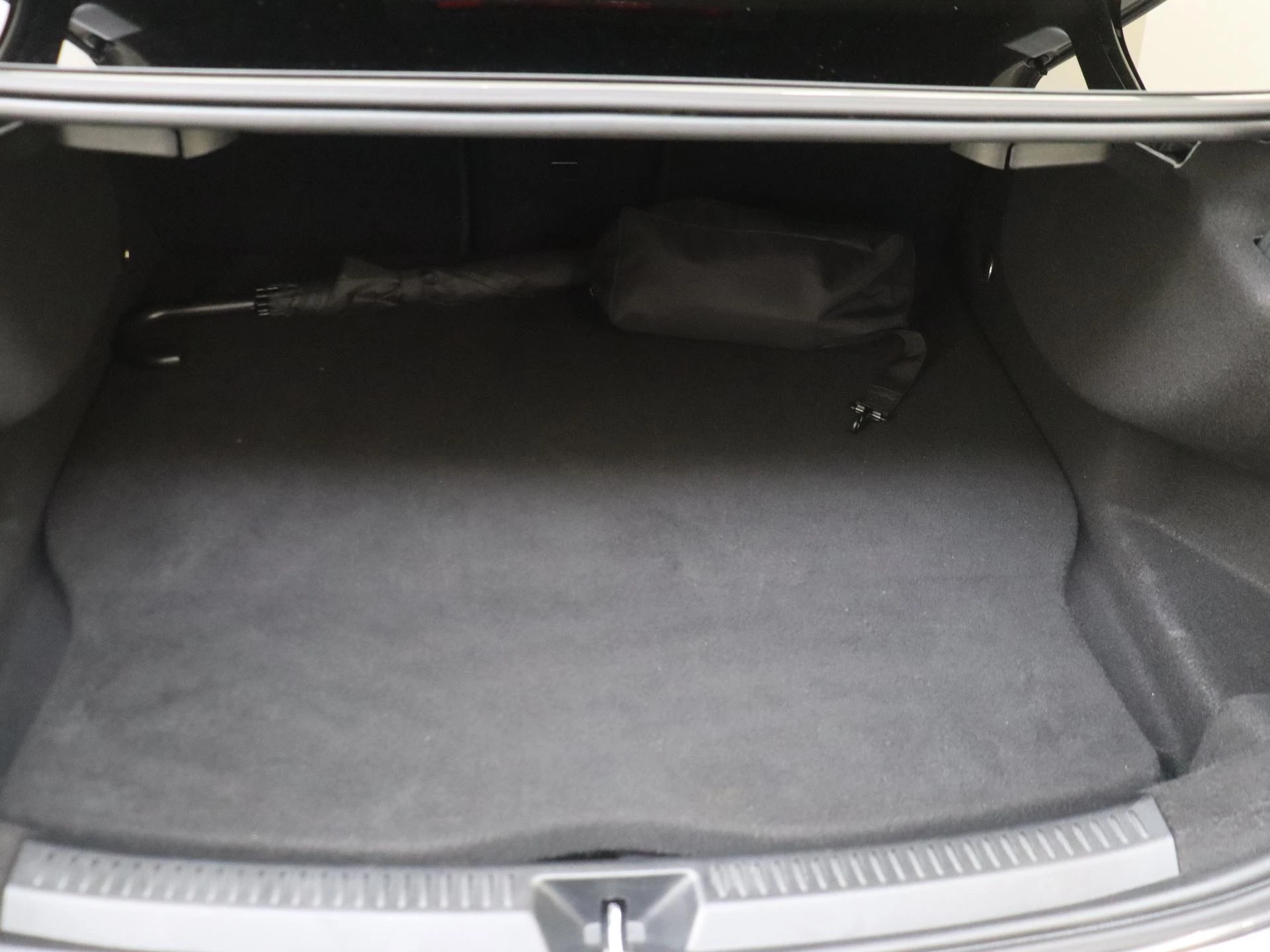 Mercedes-Benz A-Klasse 250 e Luxury-Line