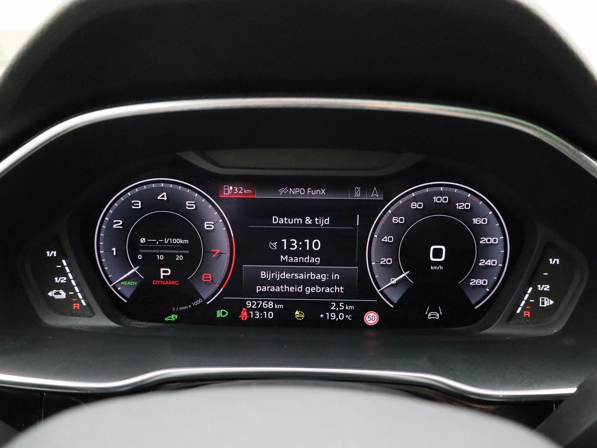 Audi-Q3-image-18