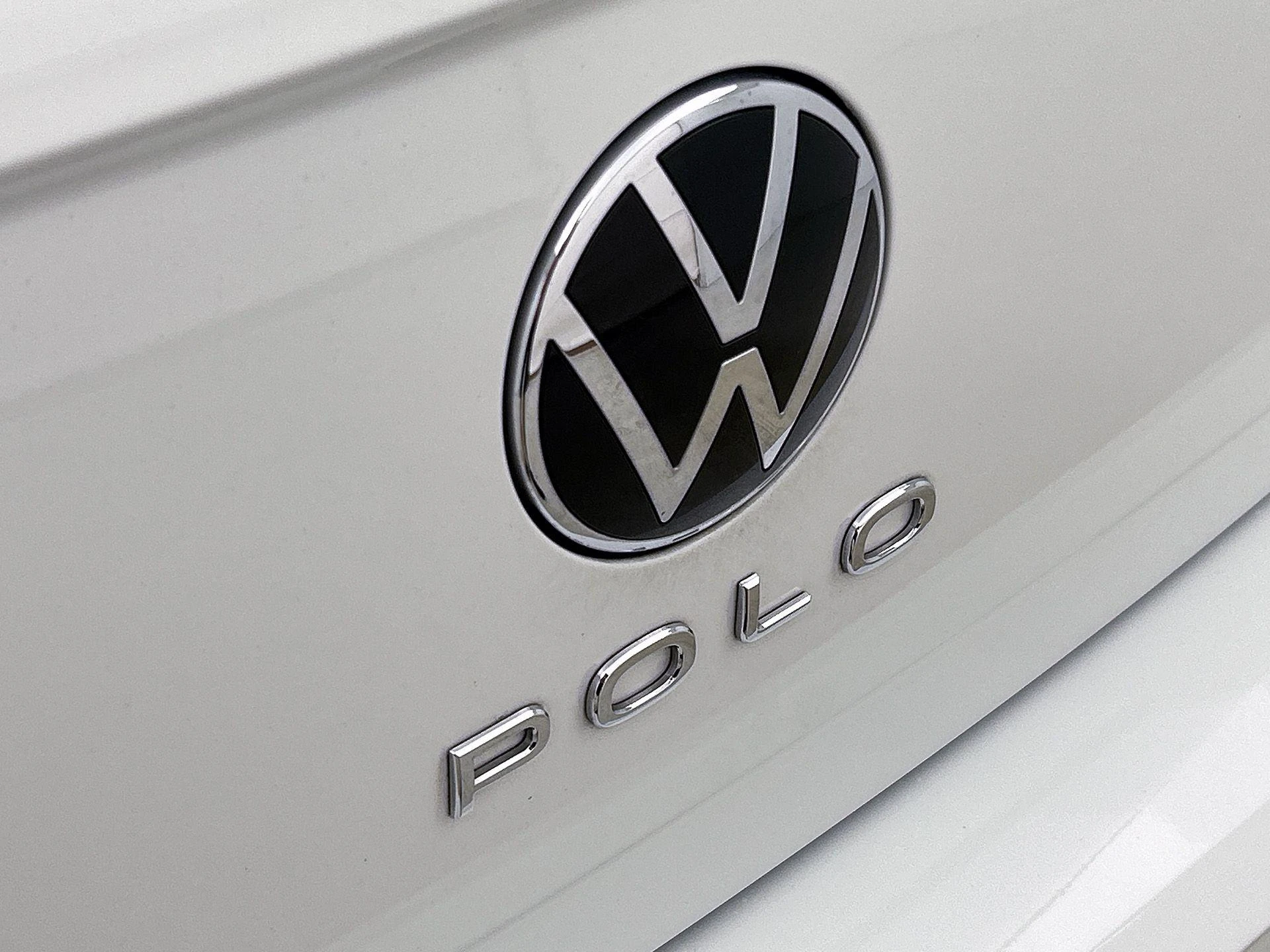 Volkswagen-Polo-image-13