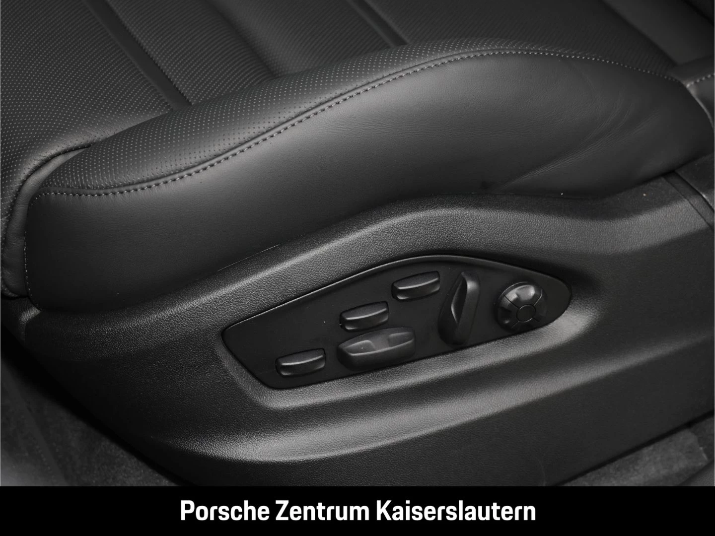 Porsche Cayenne E-Hybrid Surround-View InnoDrive BOSE -