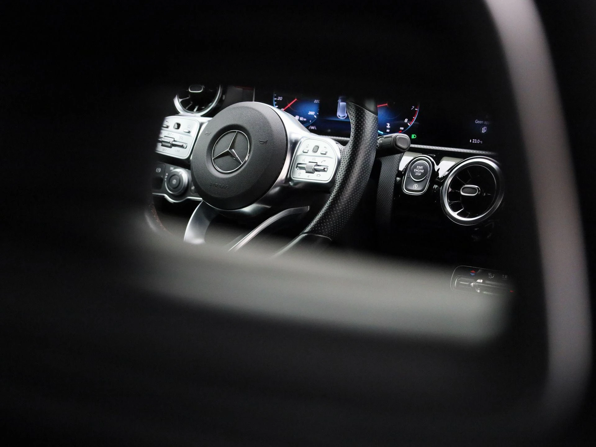 Mercedes-Benz-A-Klasse-image-40