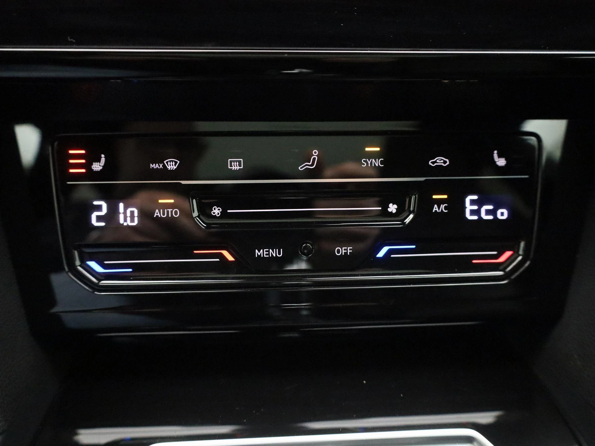 Volkswagen-Arteon-image-19