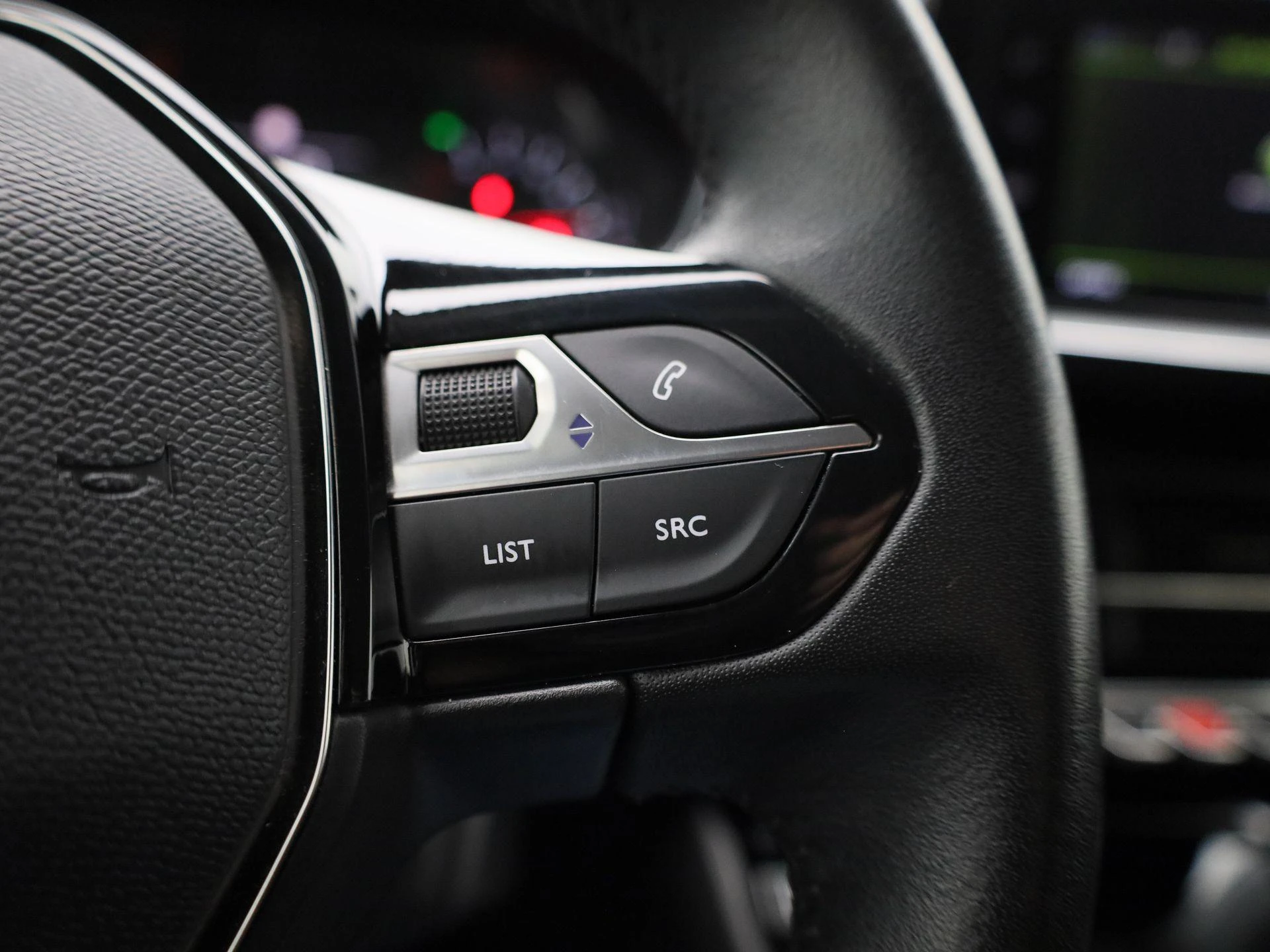 Peugeot-2008-image-14