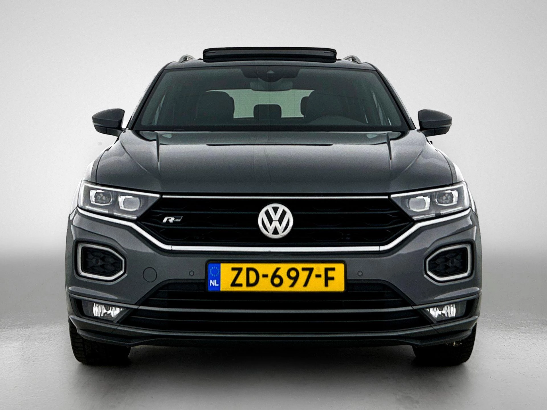 Volkswagen-T-Roc-image-4
