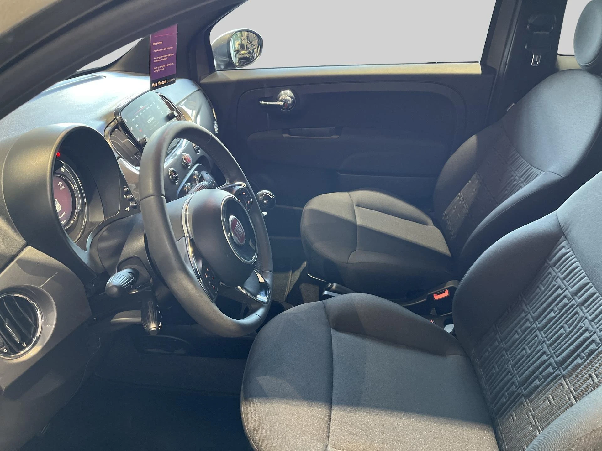 Fiat-500C-image-7