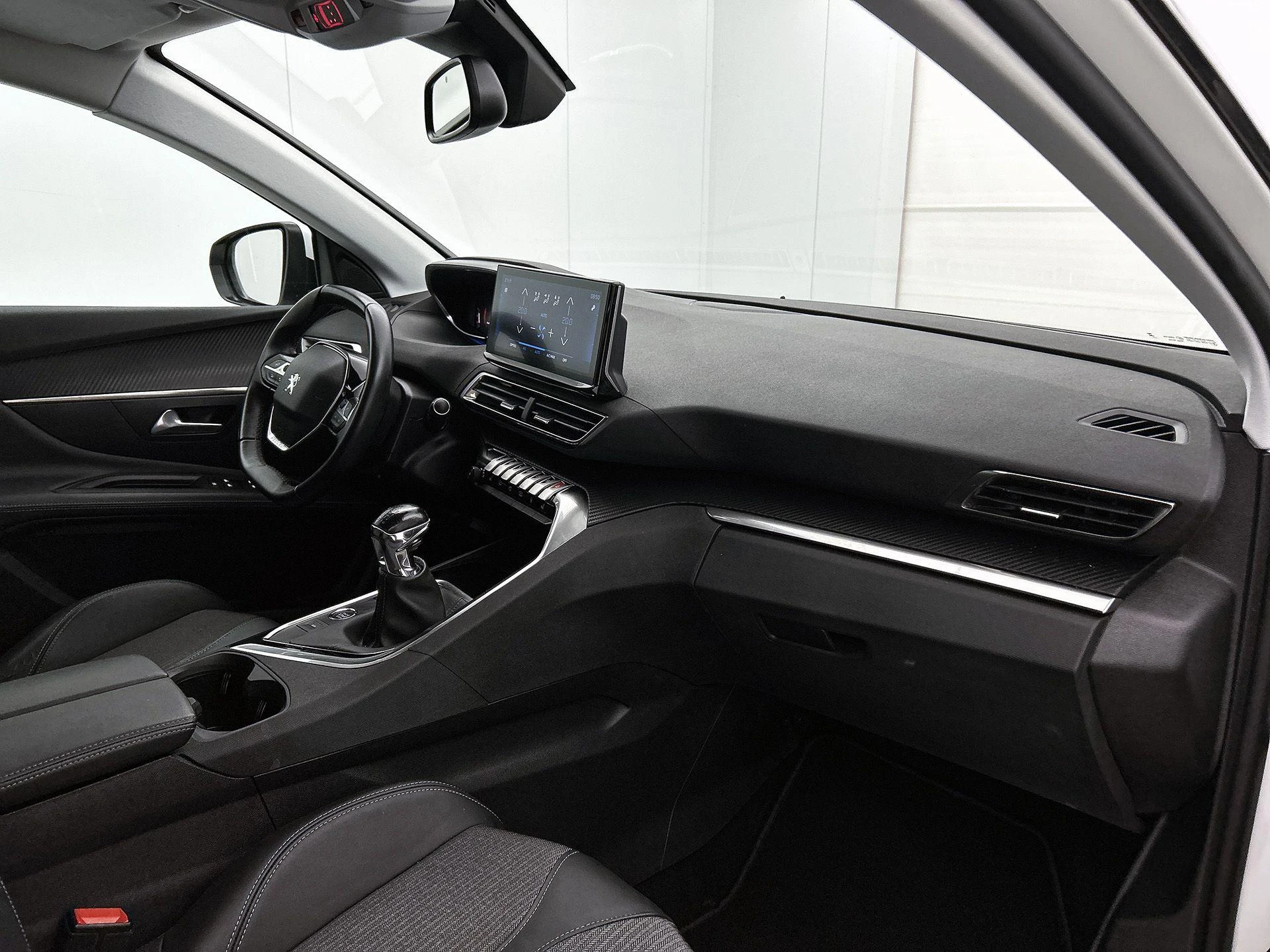 Peugeot-3008-image-16