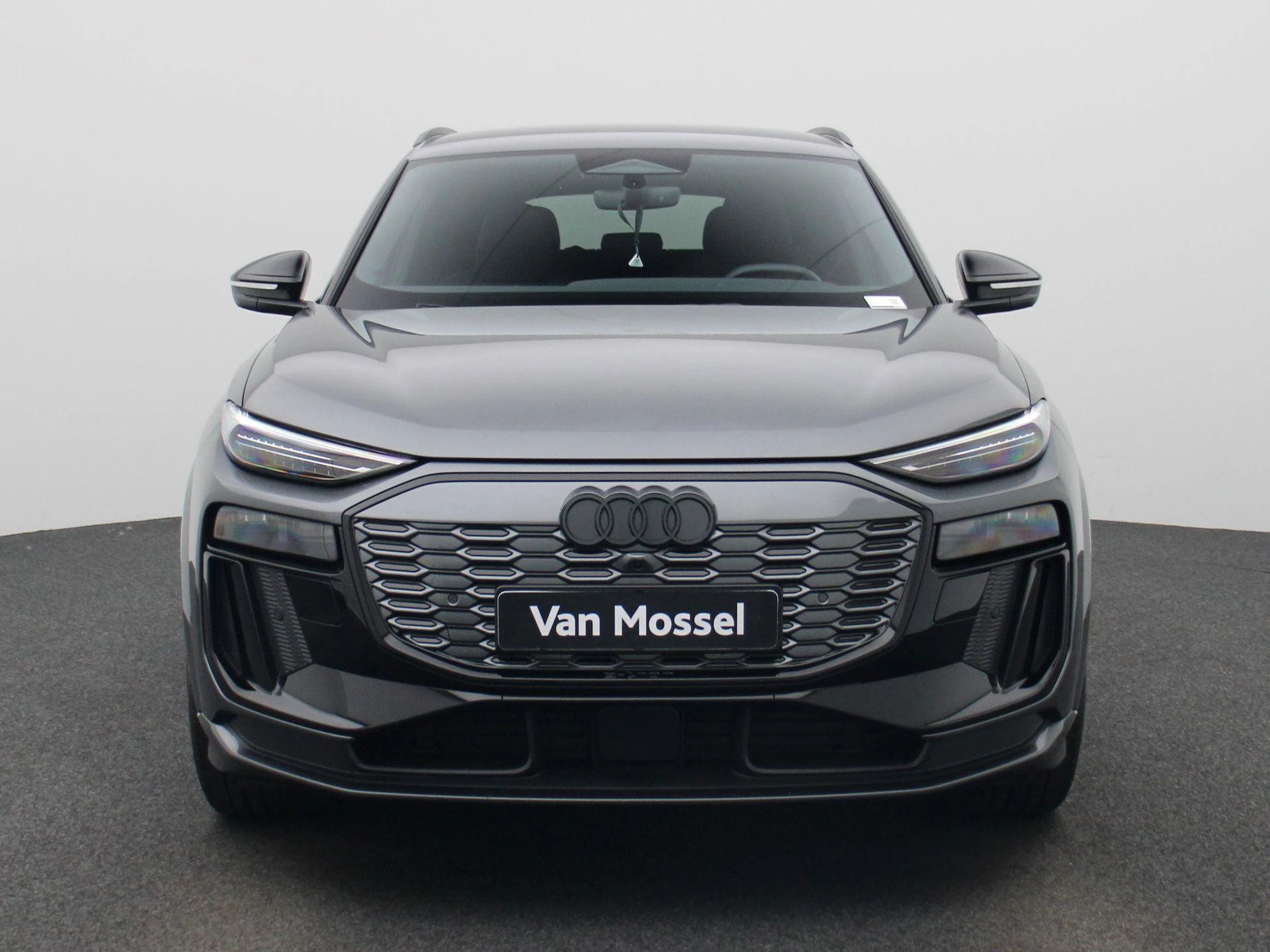 Audi SQ6 e-tron quattro 100 kWh