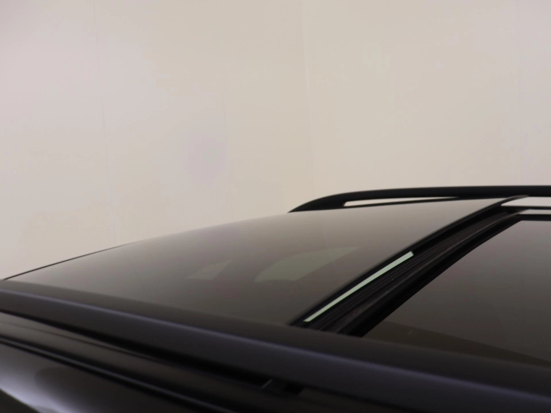 Mercedes-Benz-GLE-image-37