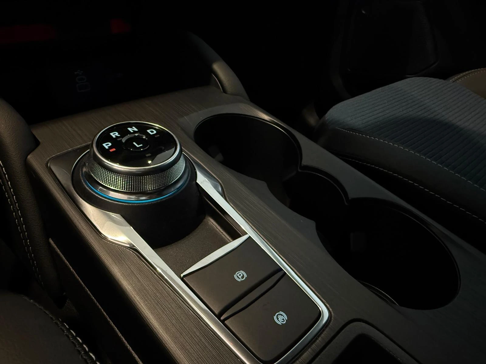Ford-Kuga-image-26