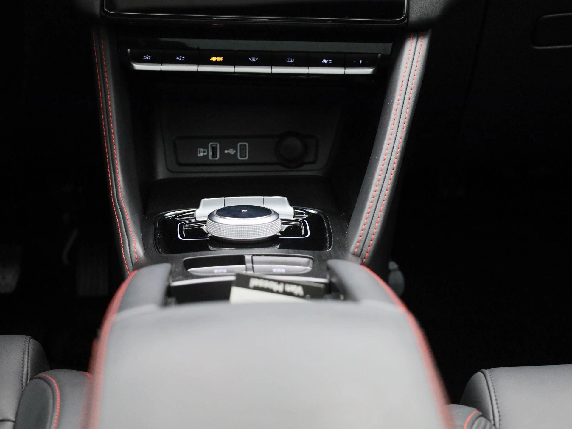 MG-ZS EV-image-9