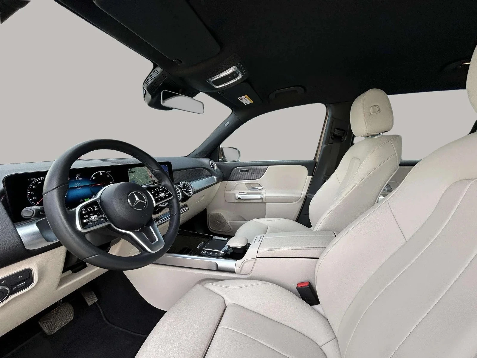 Mercedes-Benz-EQB-image-9