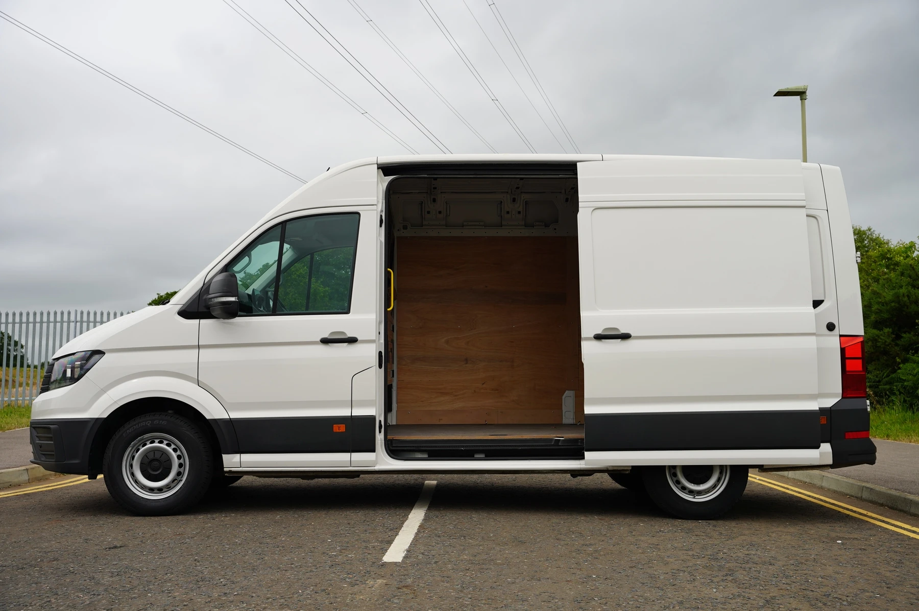 Volkswagen-Crafter-image-34