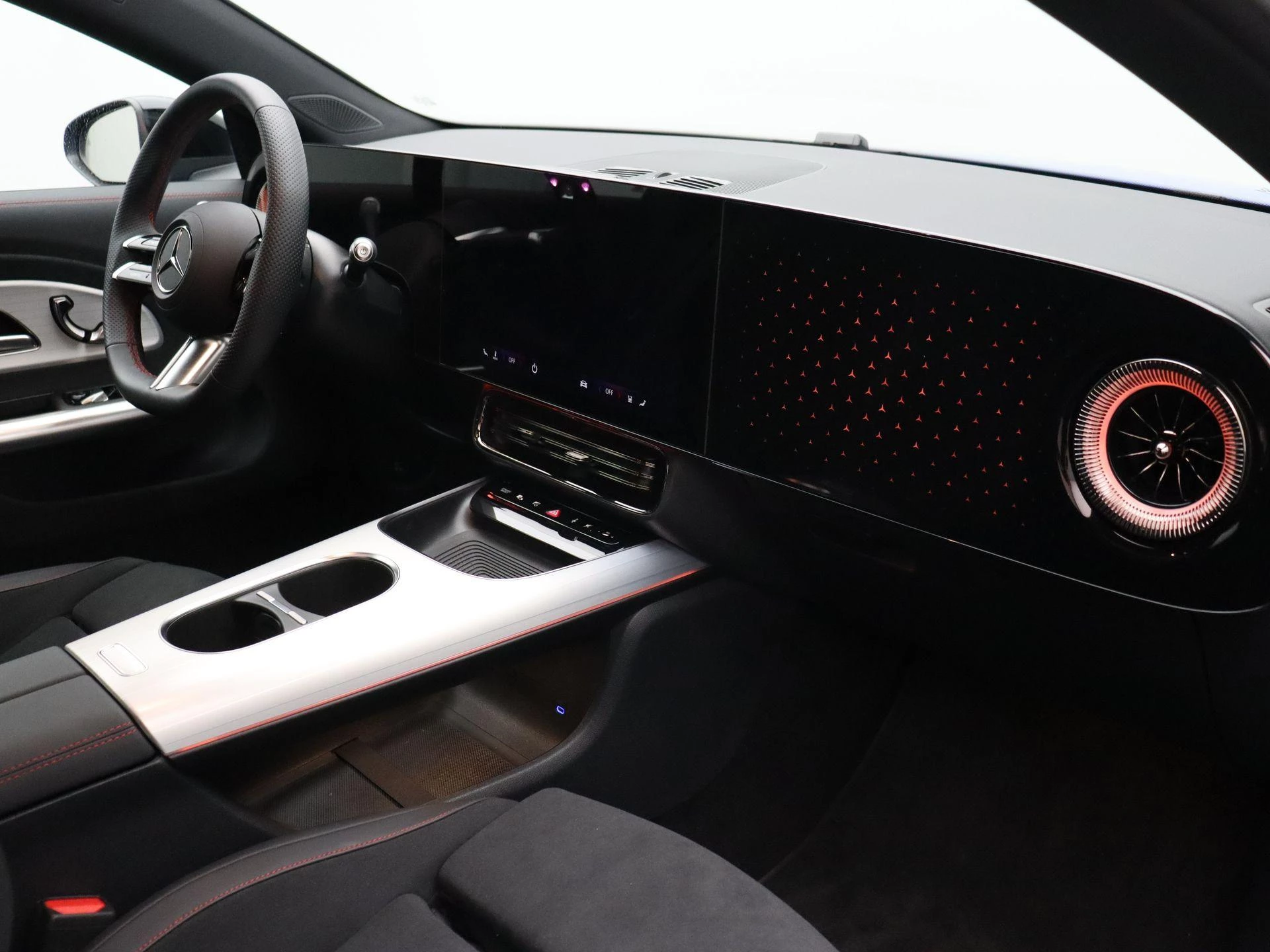 Mercedes-Benz-CLA-image-20