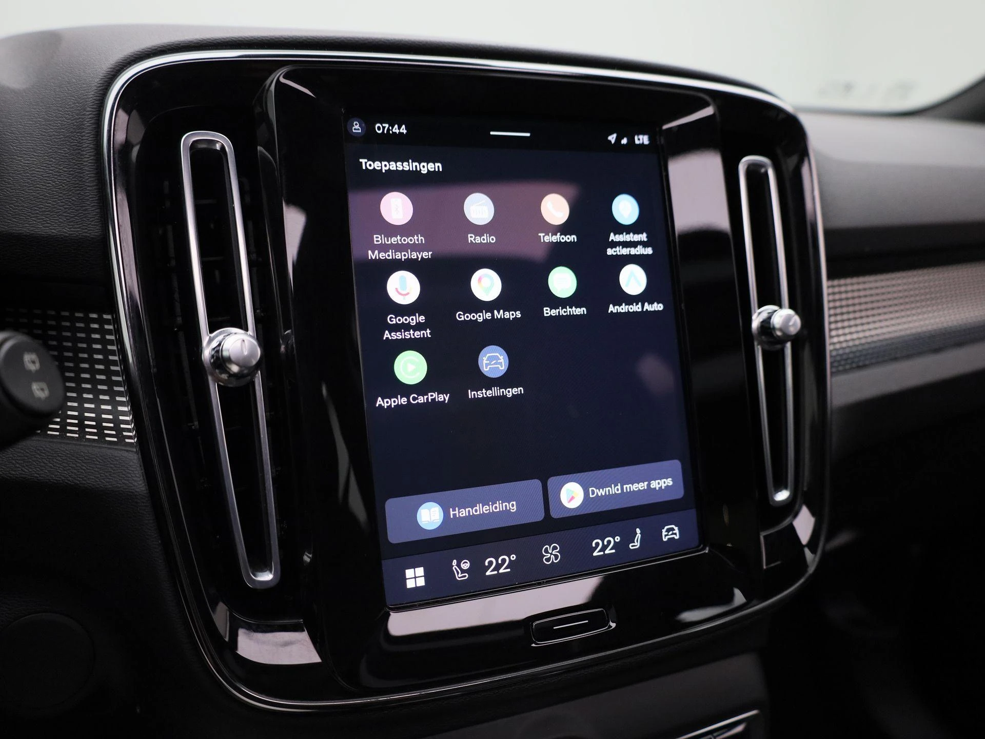 Volvo-XC40-image-25
