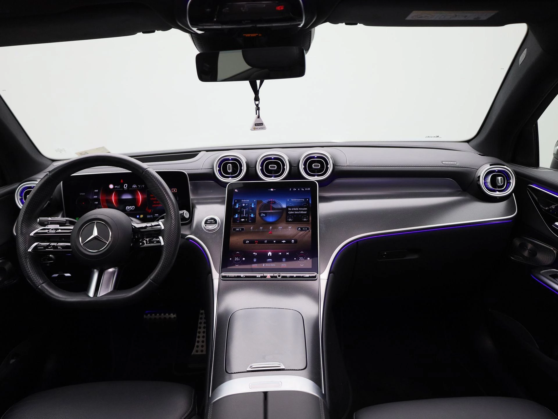Mercedes-Benz GLC 220 d 4MATIC AMG Line Coupé + AIRMATIC + LEDER + PANO + BURMESTER + DIG. LIGHT