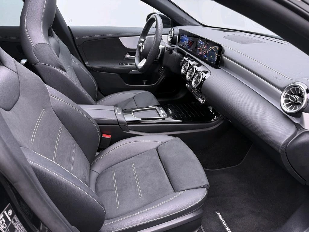 Mercedes-Benz-CLA-image-7