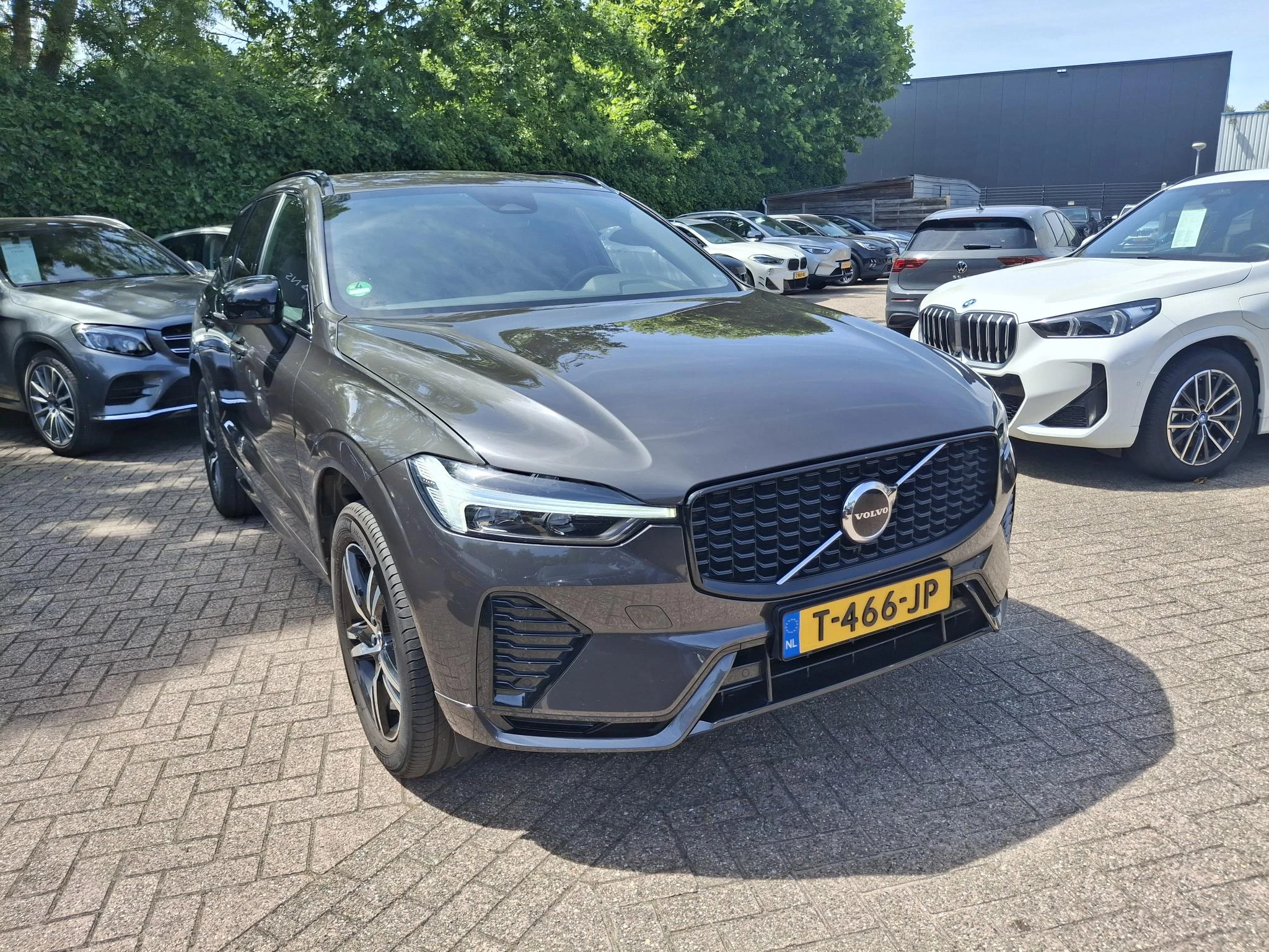 Volvo XC60 2.0 B4 R-Design