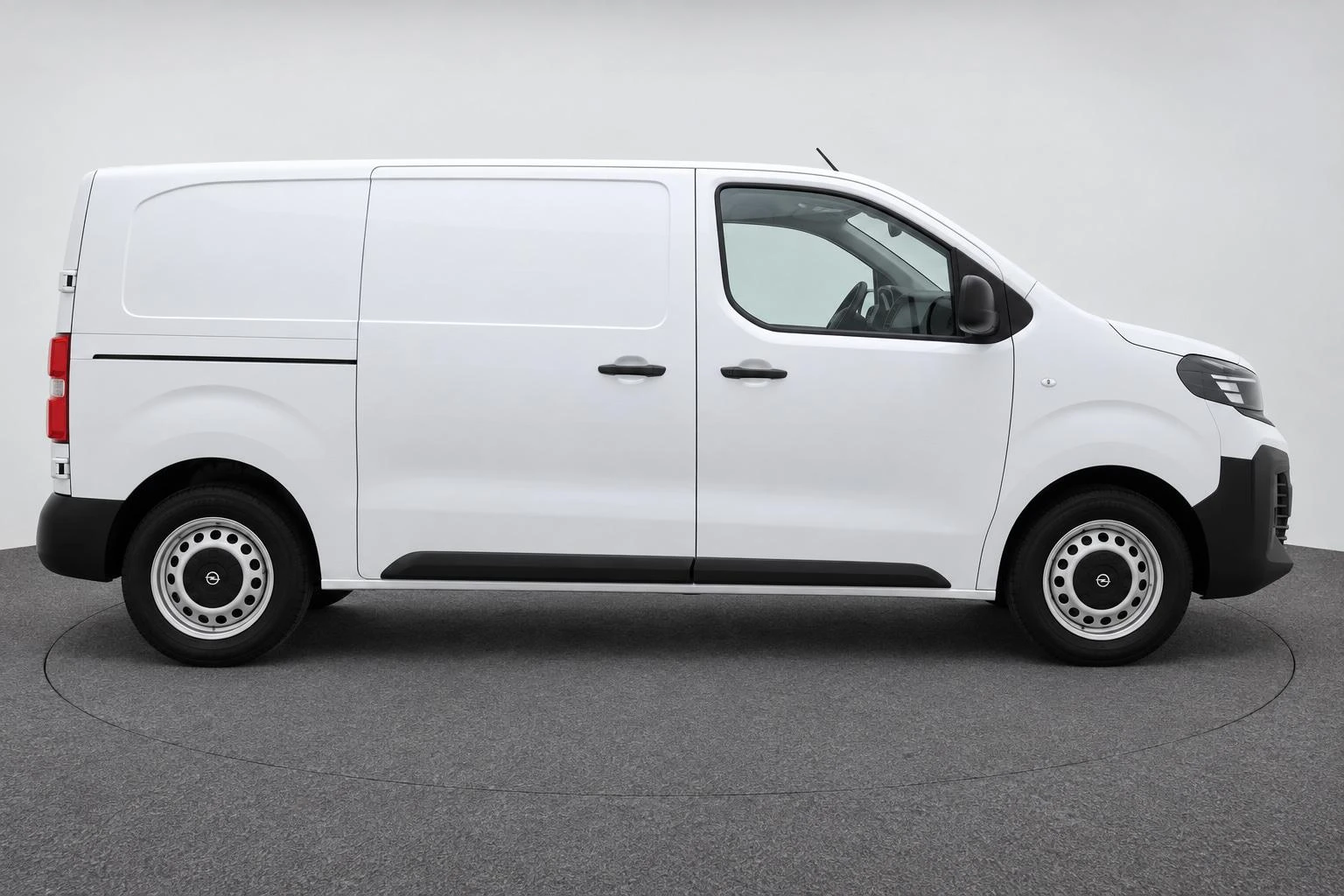 Opel-Vivaro-image-3