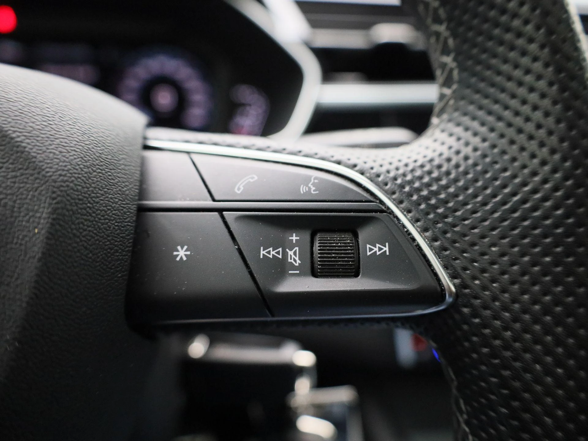 Audi-Q3-image-19