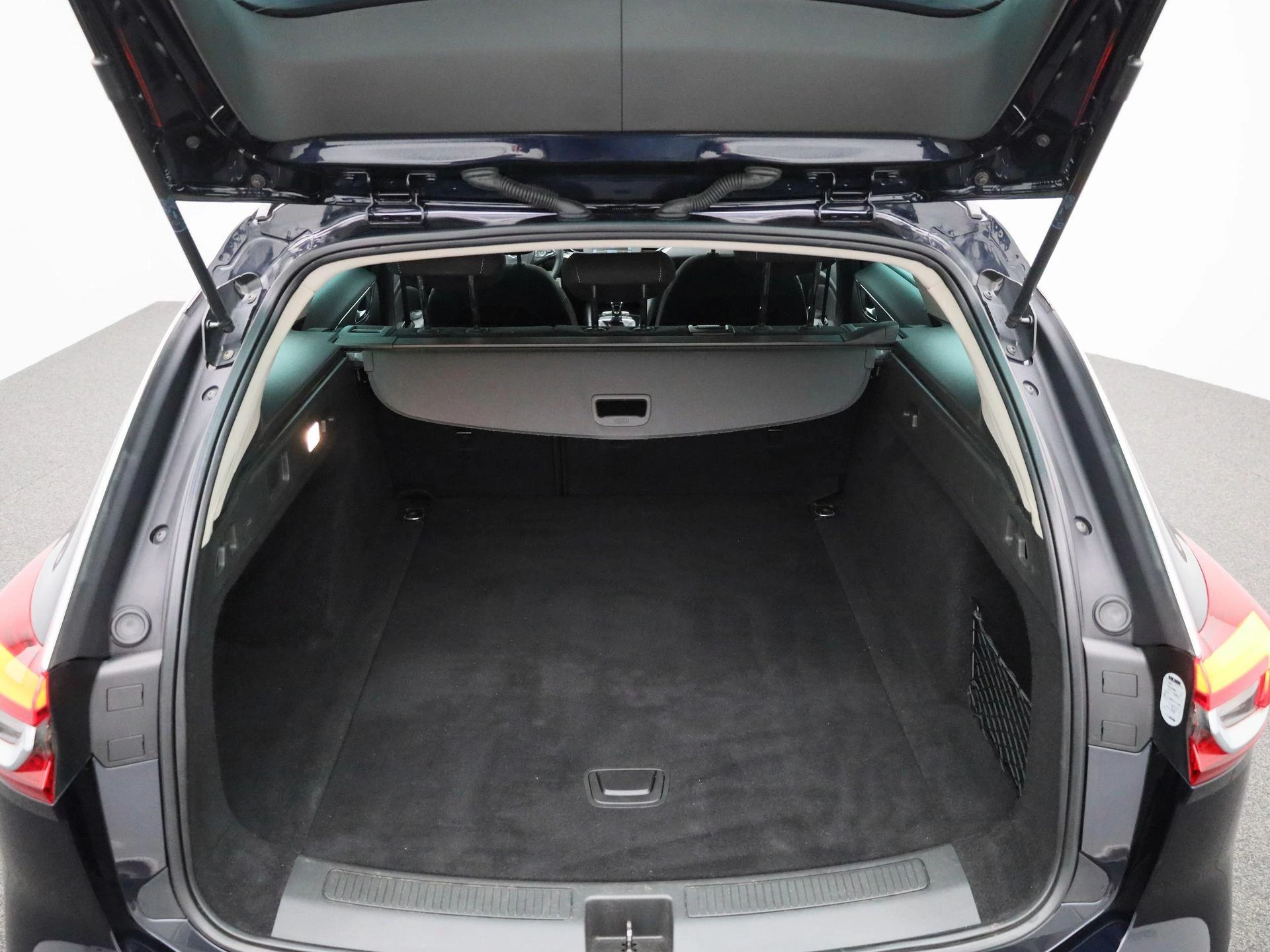 Opel-Insignia-image-11