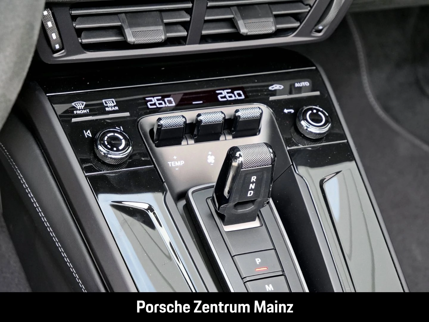 Porsche-911-image-23