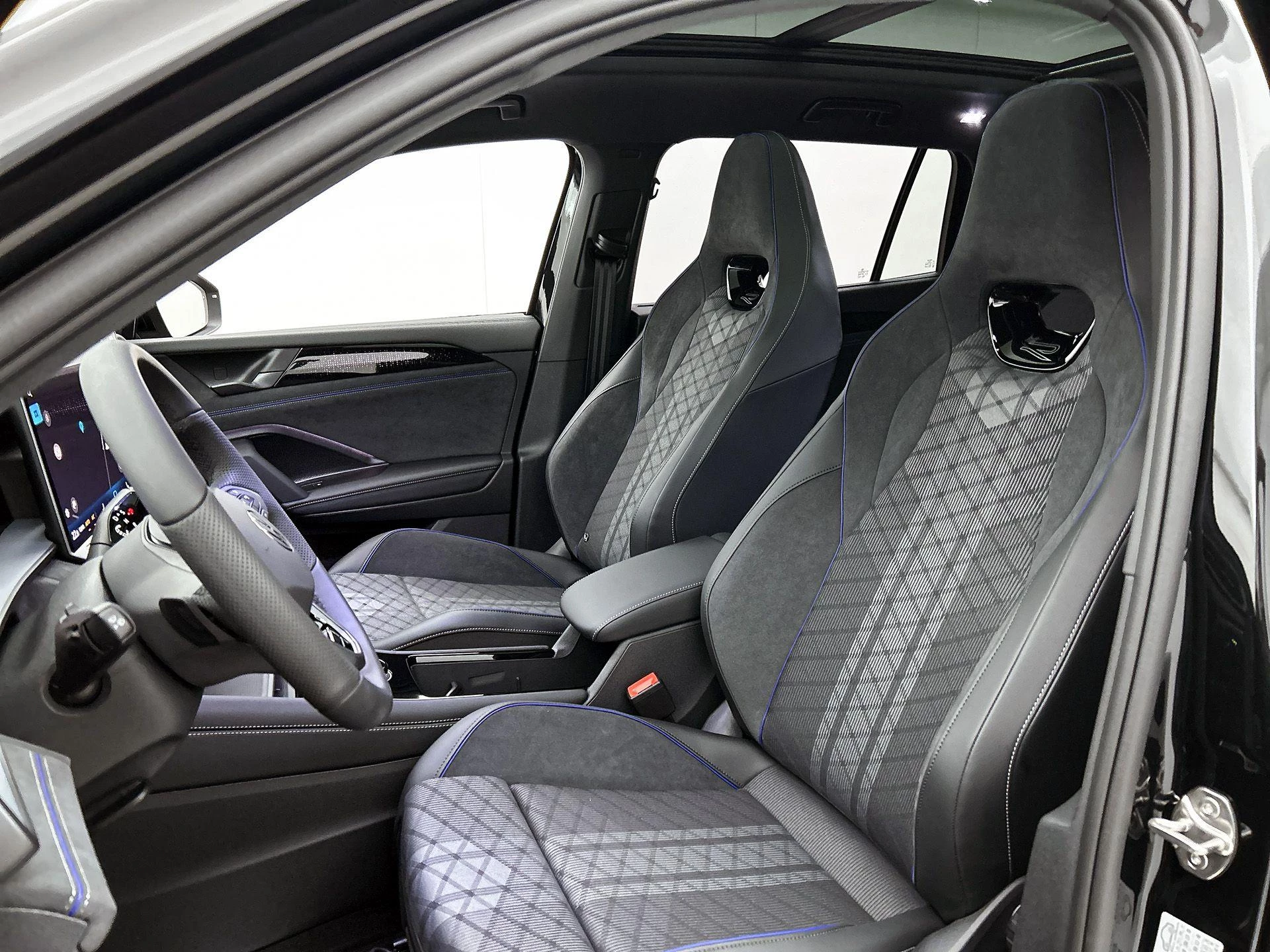 Volkswagen Tayron 1.5 eHybrid R-Line Edition
