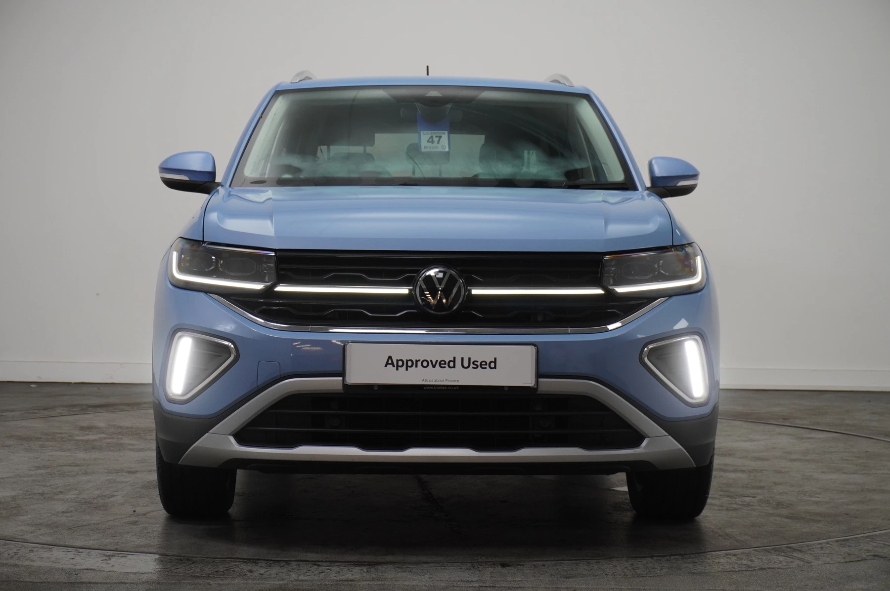 Volkswagen-T-Cross-image-6