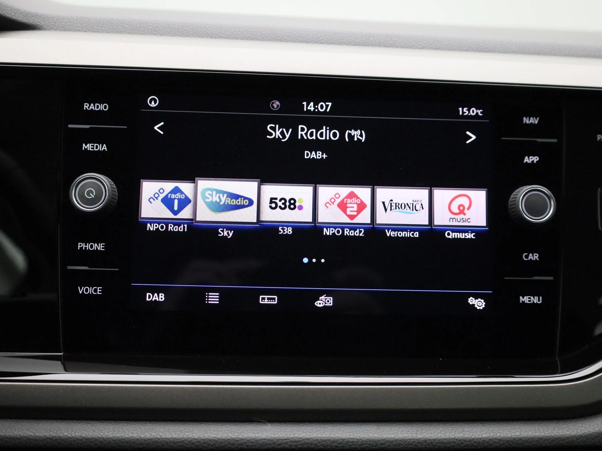 Volkswagen-Polo-image-14