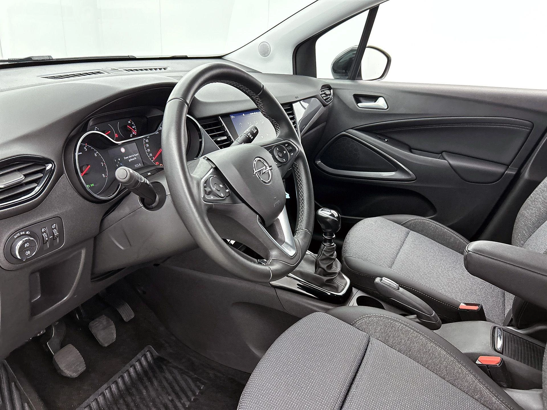 Opel-Crossland-image-19